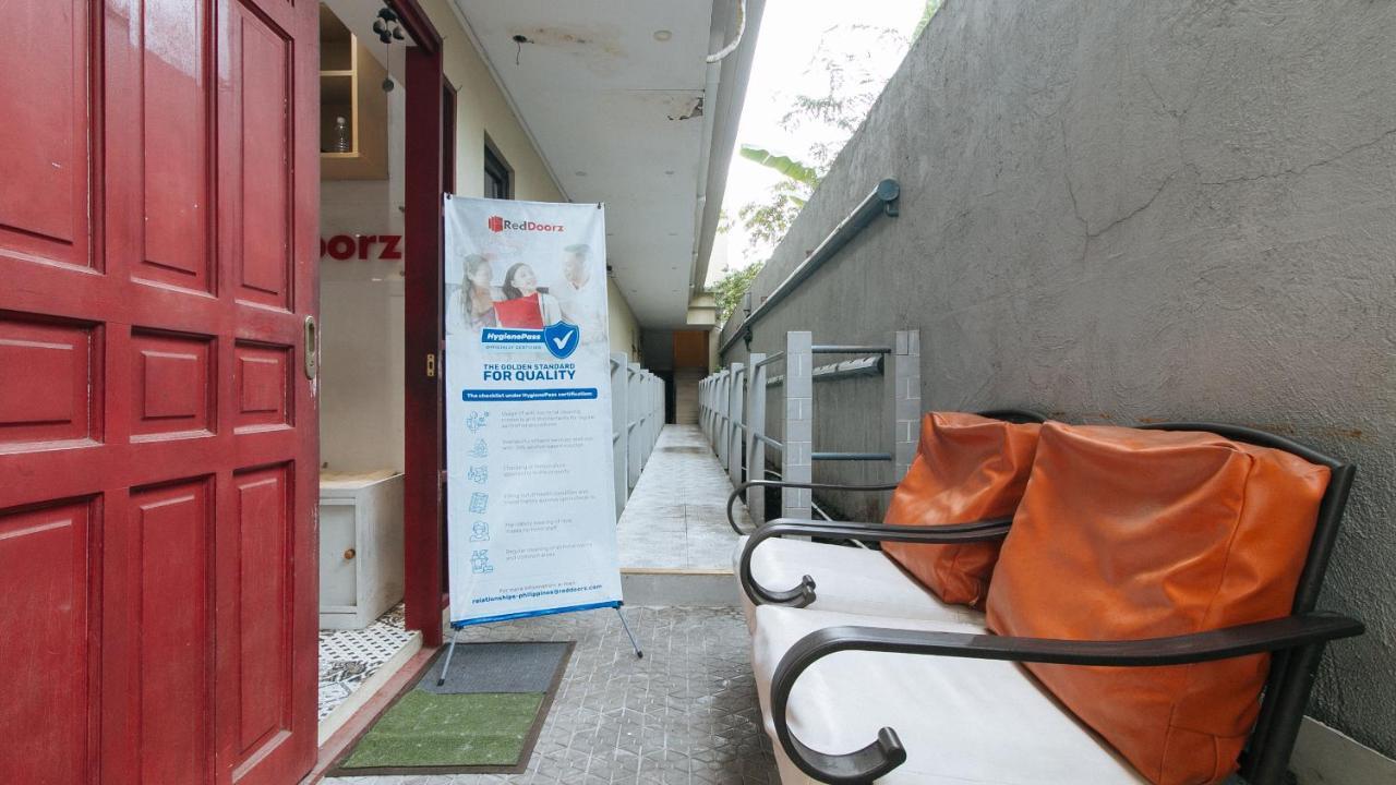 Reddoorz Plus Bienvenido Boarding House Las Pinas Weekly Stay Exterior photo