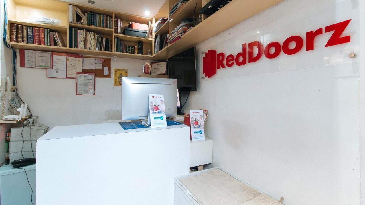 Reddoorz Plus Bienvenido Boarding House Las Pinas Weekly Stay Exterior photo