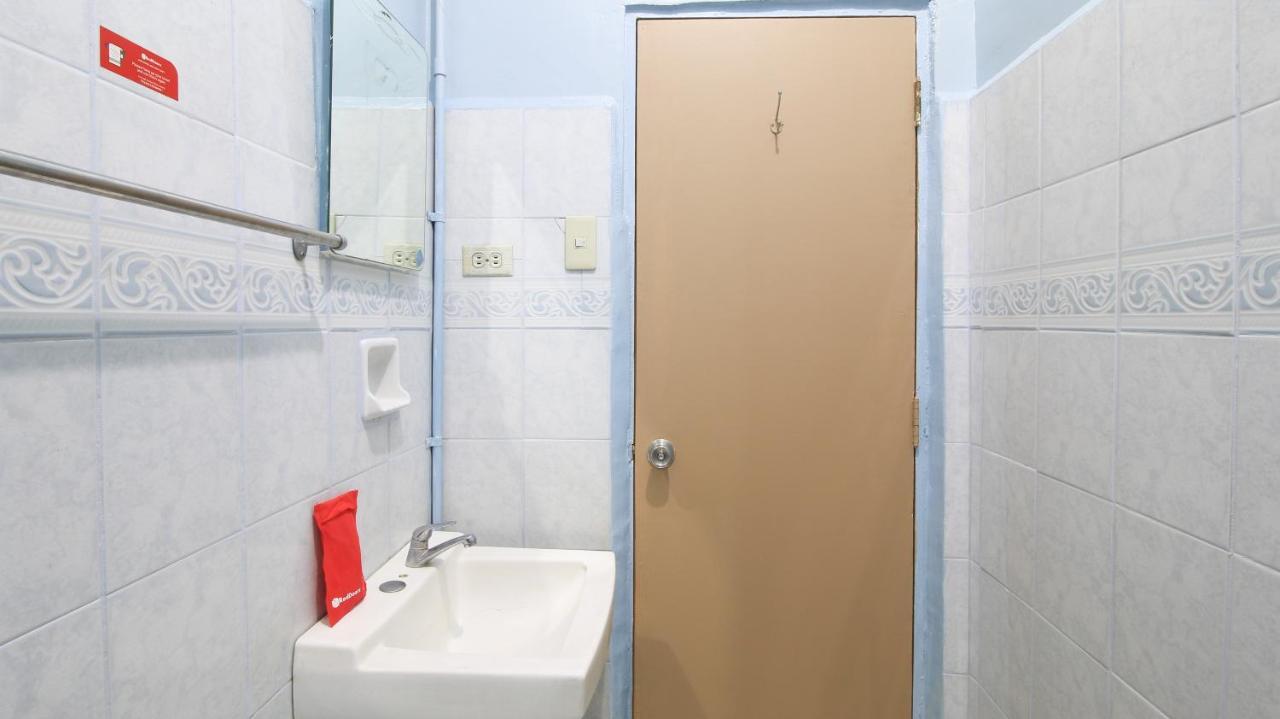 Reddoorz Plus Bienvenido Boarding House Las Pinas Weekly Stay Exterior photo