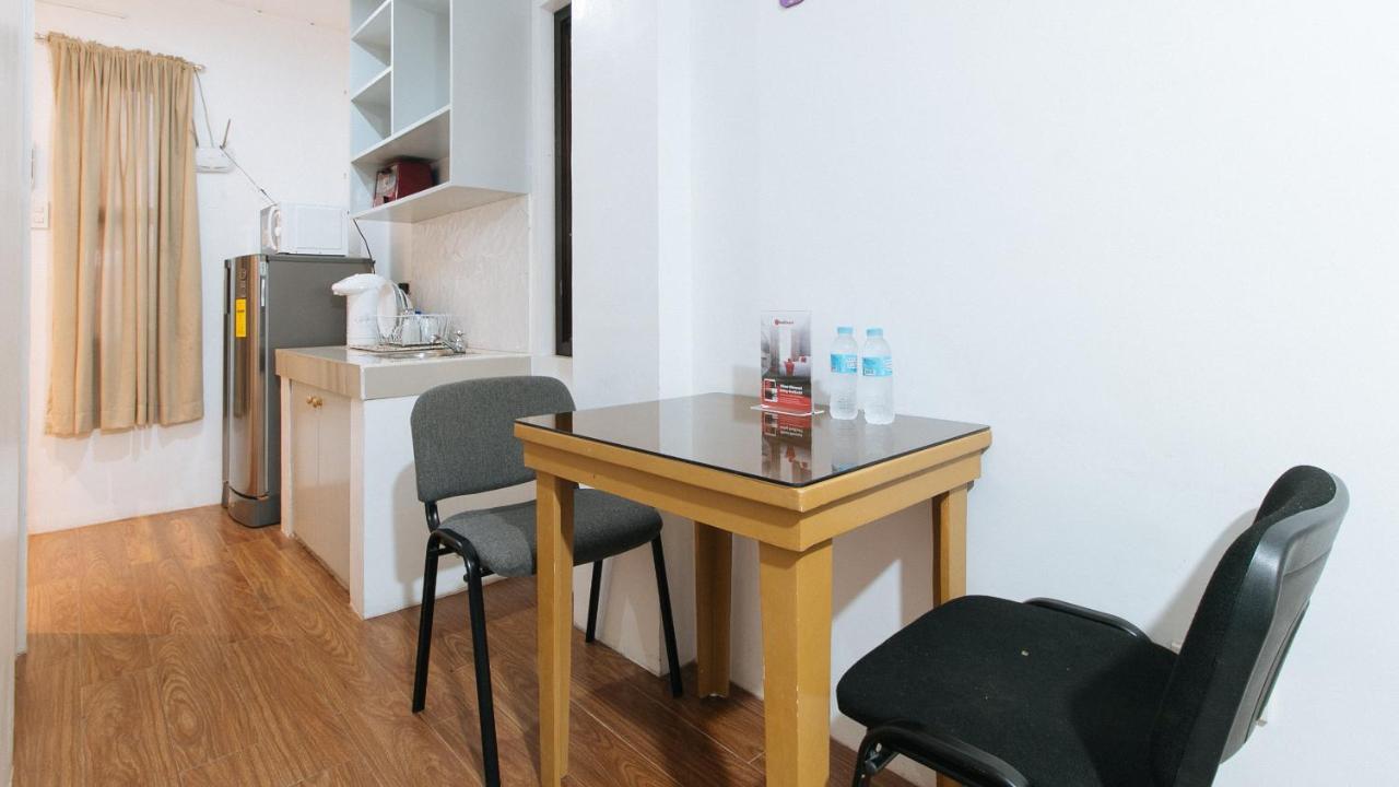 Reddoorz Plus Bienvenido Boarding House Las Pinas Weekly Stay Exterior photo